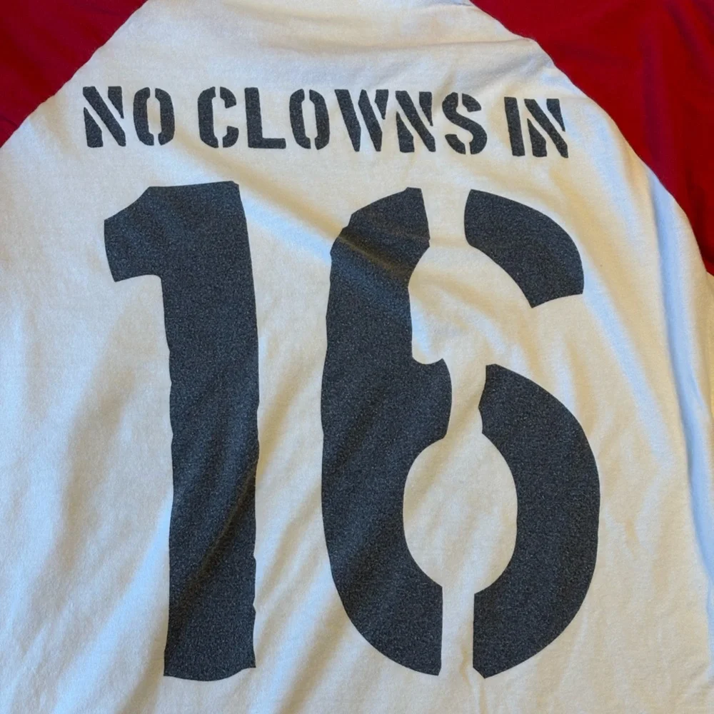 Pearl Jam “No Clowns in 16” Raglan baseball Tee 3/4 sleeve - Picture 5 of 6